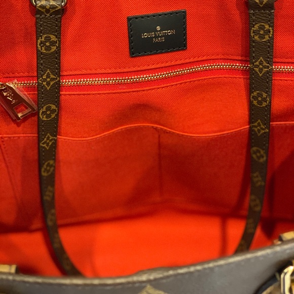 โช๏ธSOLDโช๏ธLouis Vuitton OnTheGo Mono Reverse - Picture 6 of 8